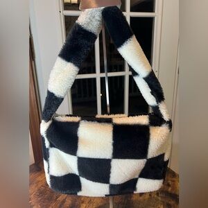 H&M | DIVIDED faux fur checkered shoulder bag